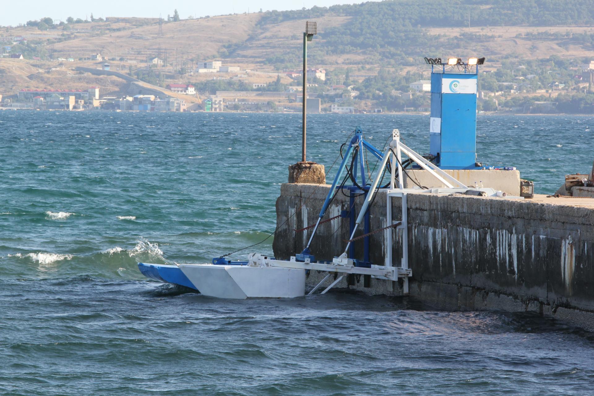 Startup Eco Wave Power (EWP) đã biến sức mạnh của sóng biển và đại dương thành điện năng sạch